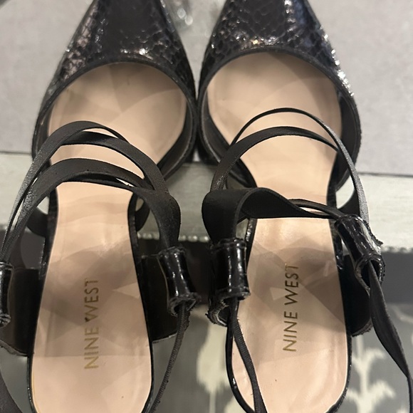 Size 8 Nine West Heels - Picture 5 of 7